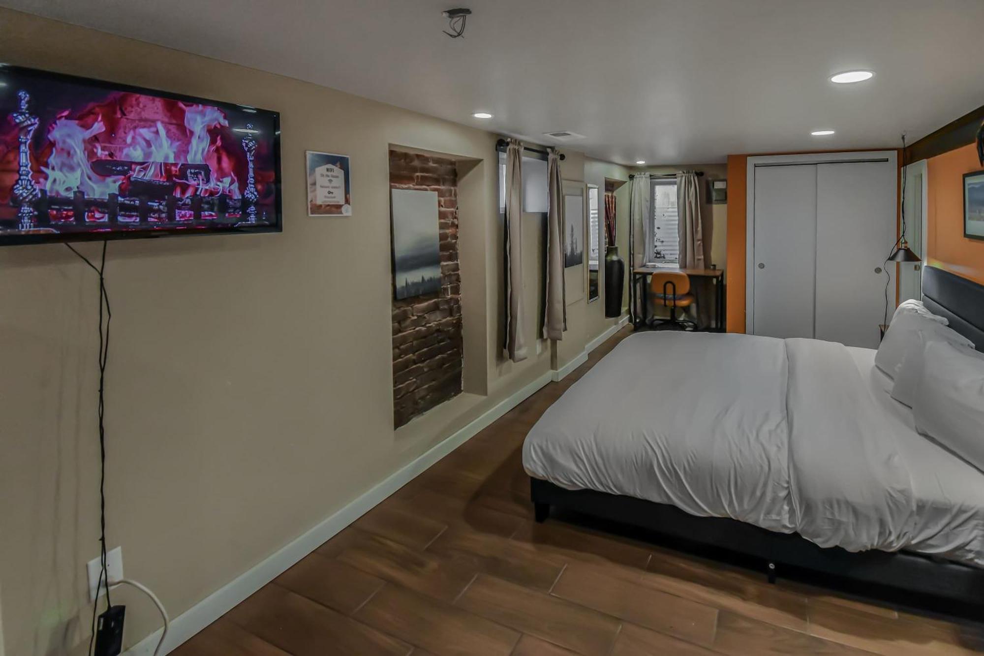 Apartment Wash Park Gem Large Lower Prime Location