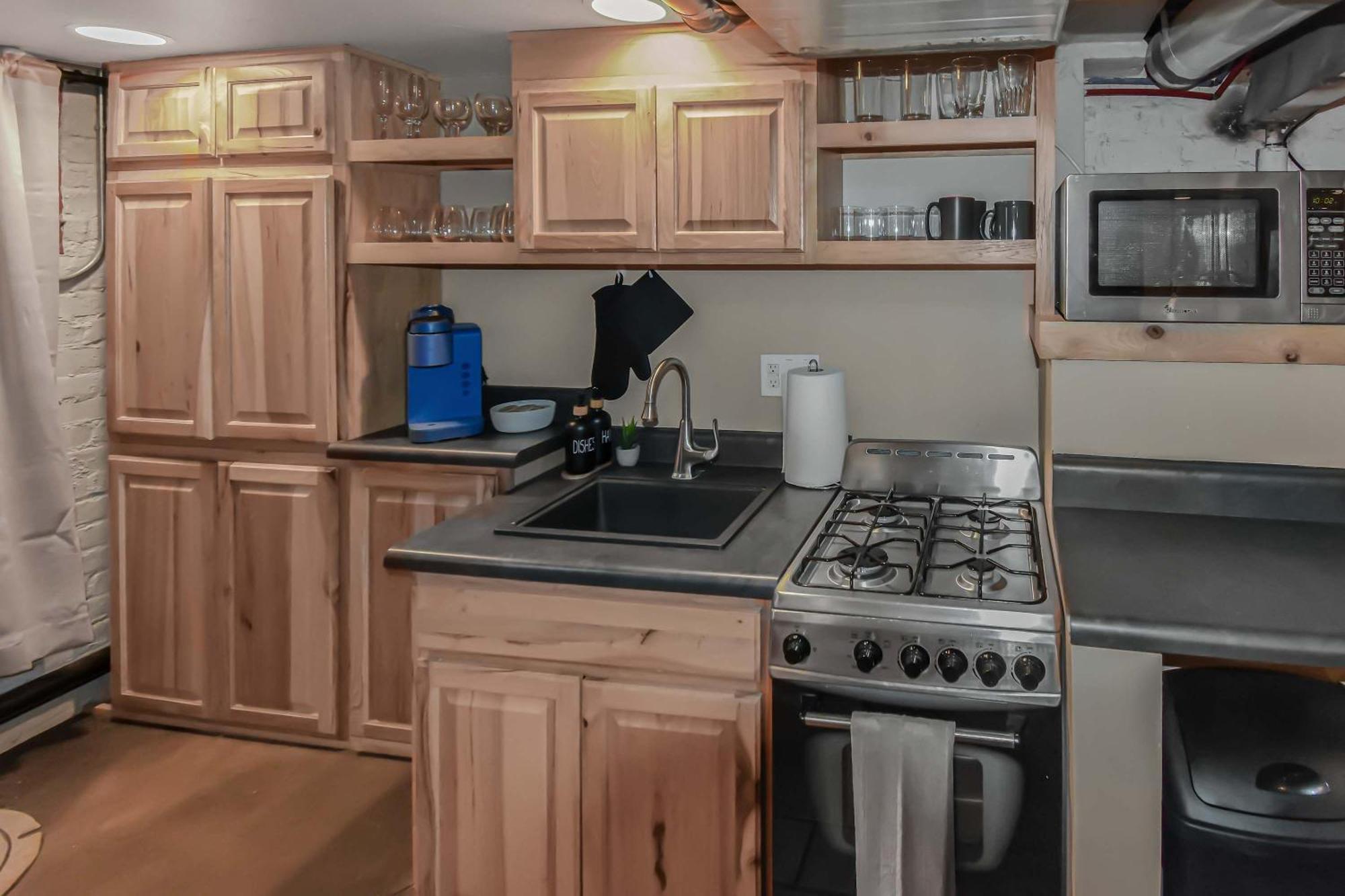 Wash Park Gem Large Lower Prime Location Apartment